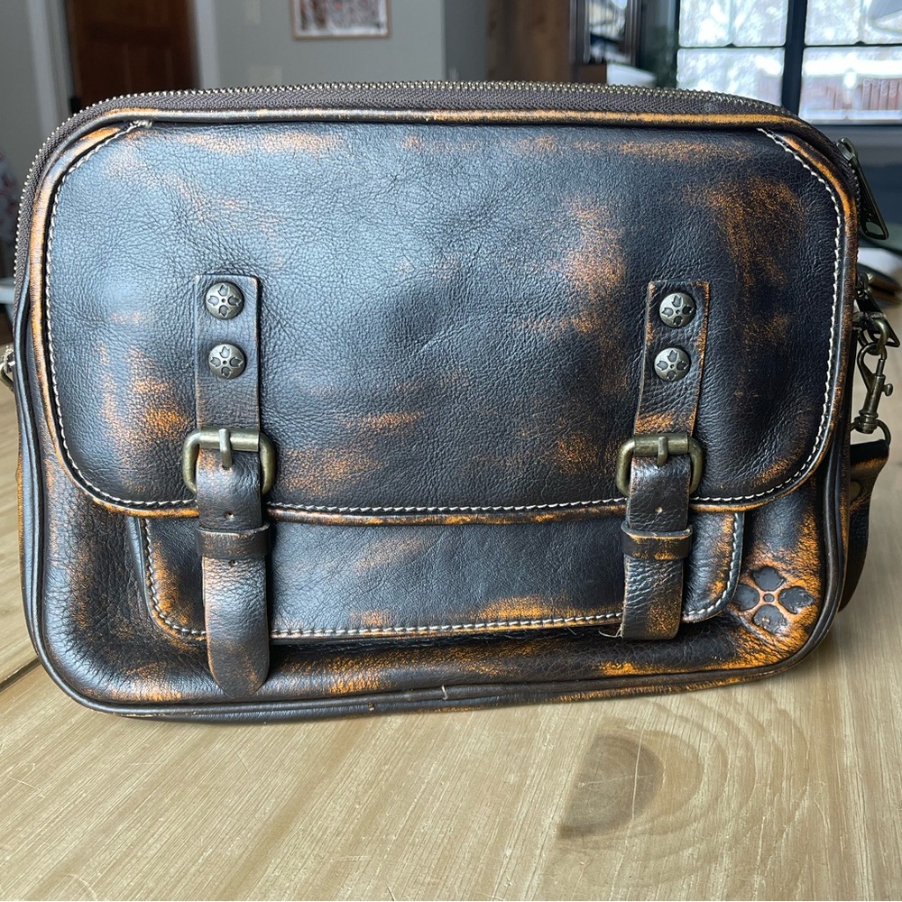 Patricia Nash crossbody messenger bag